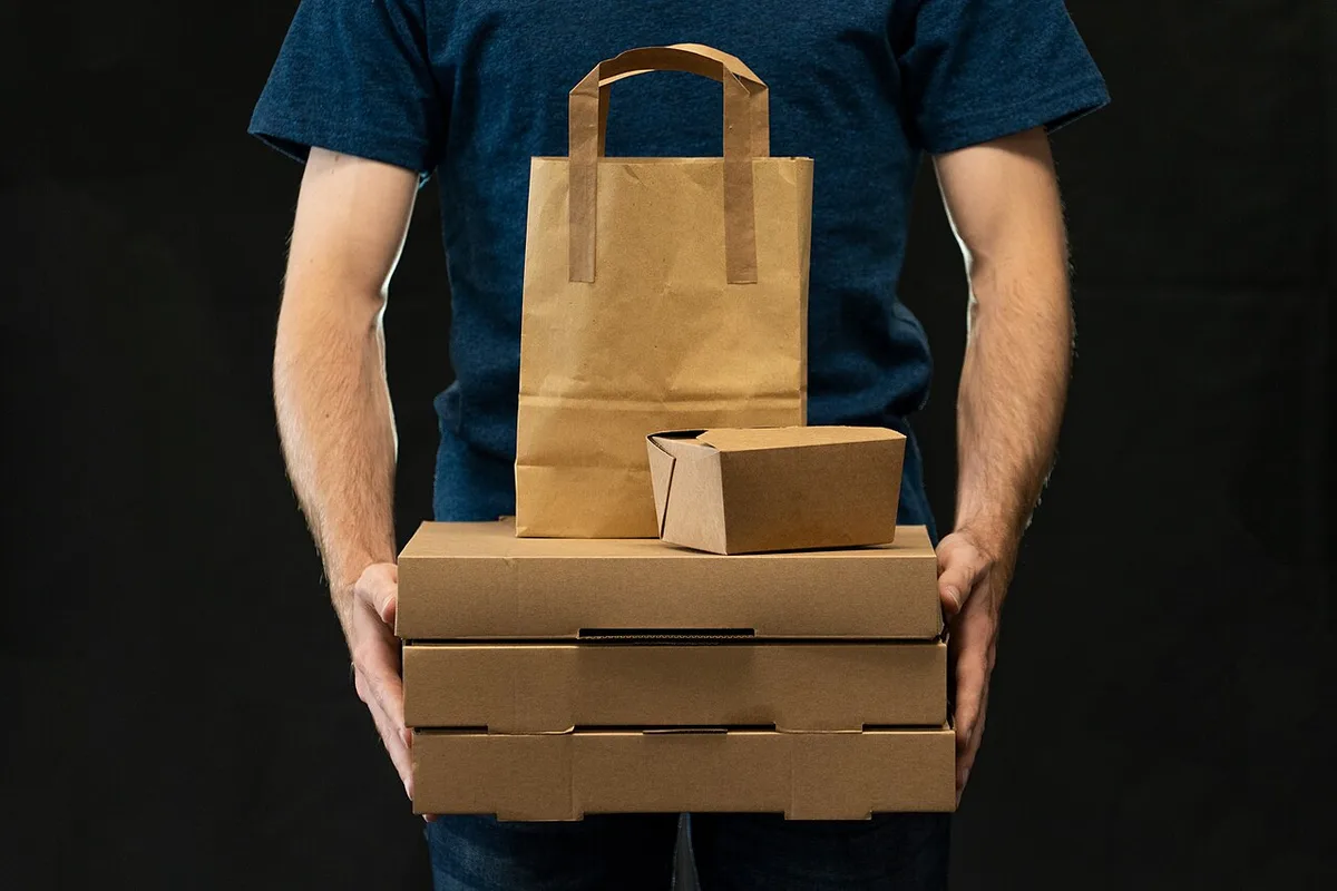 Delivery: less manual confusion between the order and the kitchen